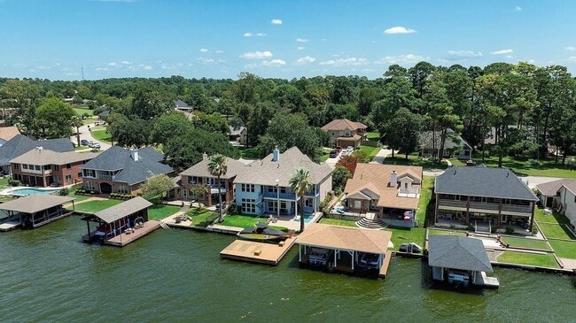 Photo - 12374 Lake Vista Dr