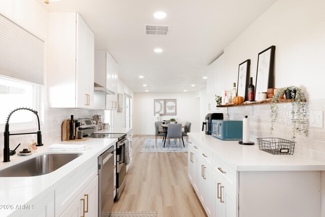 Photo - 6844 E Hubbell St