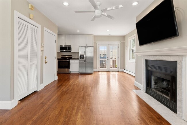 Photo - 17 Sackville St Unit 3