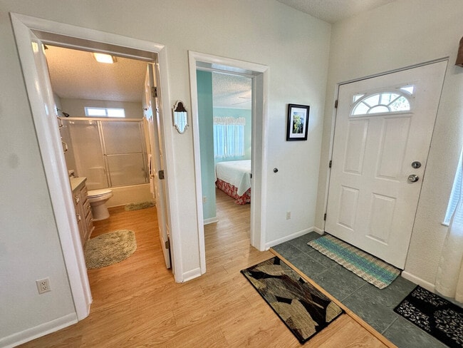 Photo - 467 Nettles Blvd Unidad SI ID1537491P