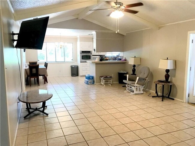 Photo - 5 Bedroom 3 Full Baths on the Southside