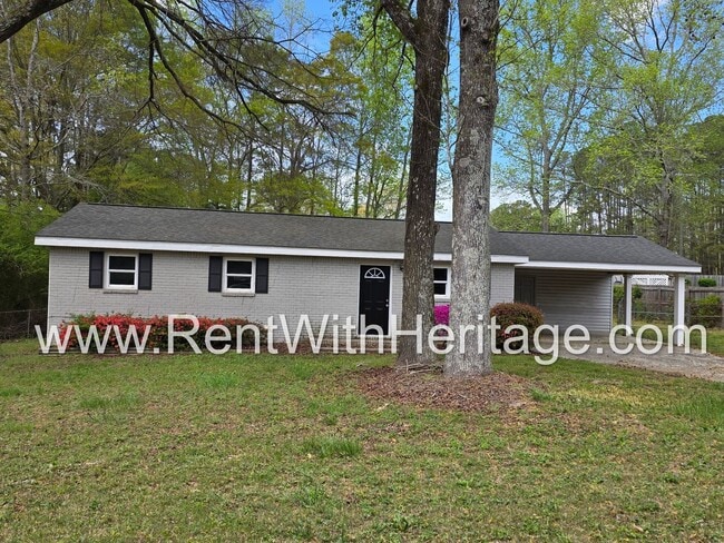 Building Photo - Awesome 3 bd/ 1.5 Bath Brick Ranch / No Steps / Totally Renovated / Great Location