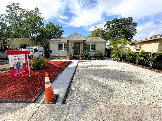 Photo - 245 SW 6th St Casa