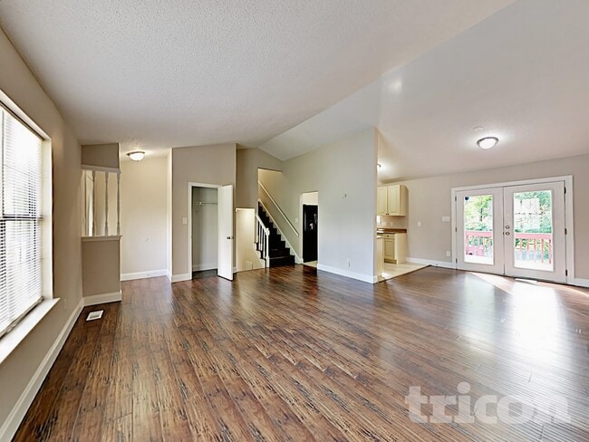 Photo - 5801 Leaf Ct