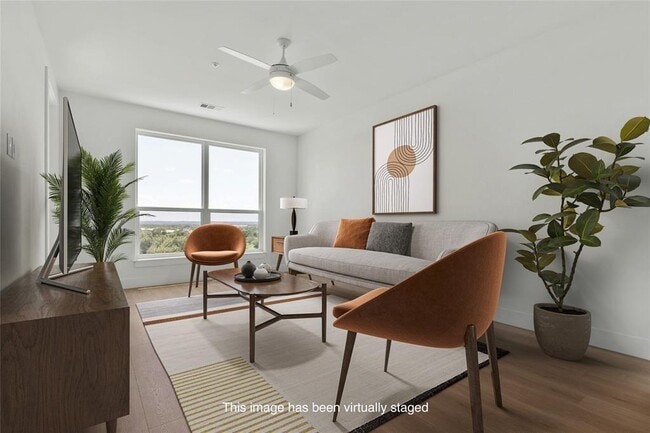 Photo - 1701 Simond Ave Ave Unidad 642