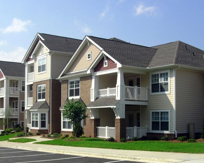 Nia Point Apartments Exterior - Nia Point Apartments