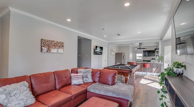 Photo - Charming 3 bedroom, 3 bath!