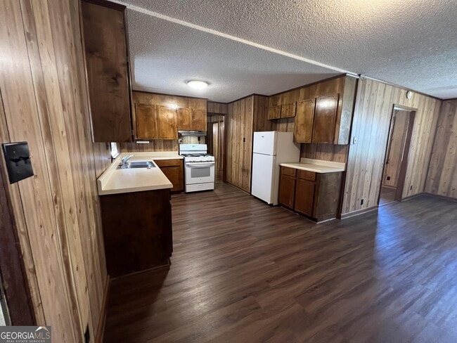 Photo - 404 McArthur Blvd