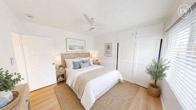 Photo - 4243 Hamilton St