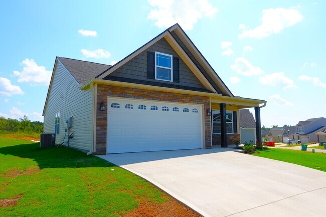 Photo - 1365 Romany Ct