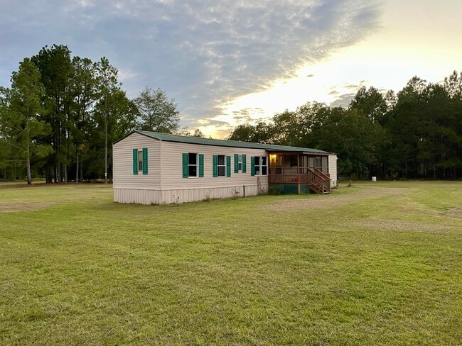 Building Photo - 2100 Bryan Ct