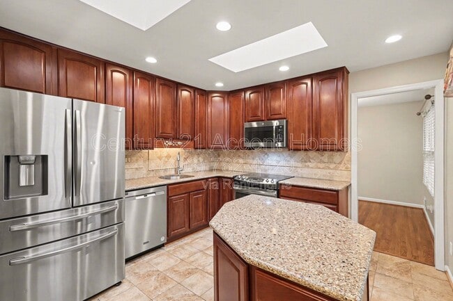 Photo - 6117 Lynley Terrace