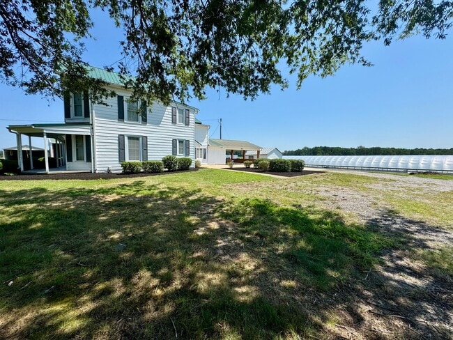 Photo - Country Living