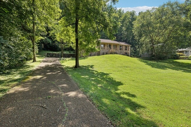 Photo - 1972 Sunnyside Dr