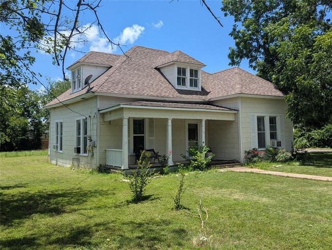 Photo - 1319 Grace St