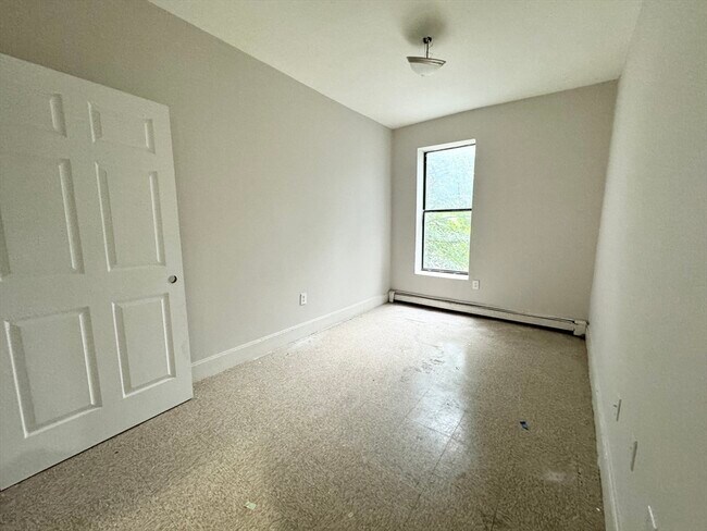 Photo - 15 Ruggles St Unit 4