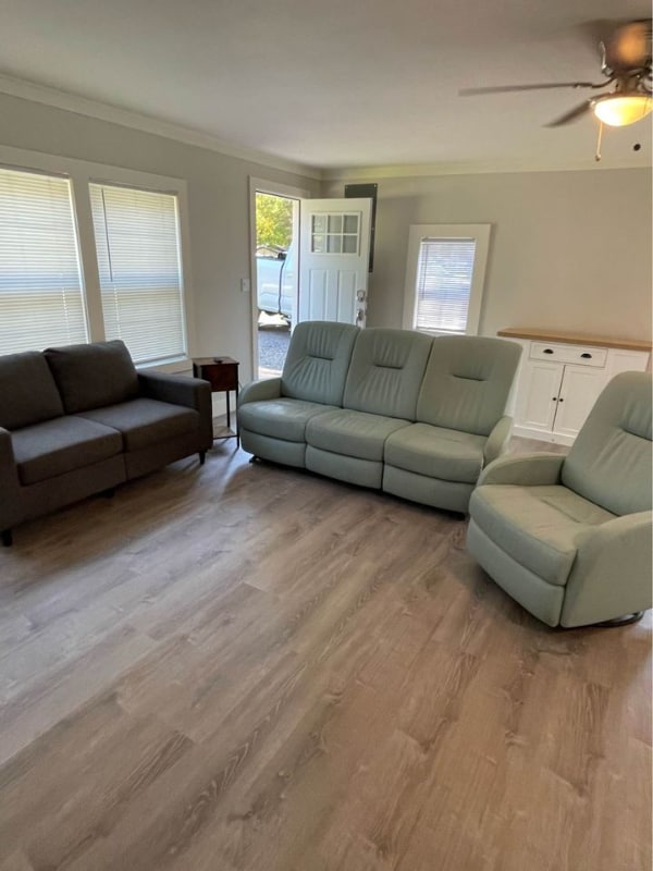 Photo - 1 Lakeview Dr