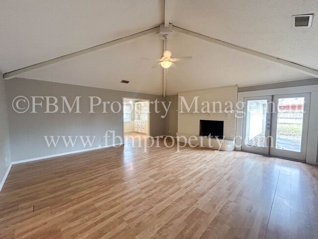 Photo - 1700 Charlottesville Dr