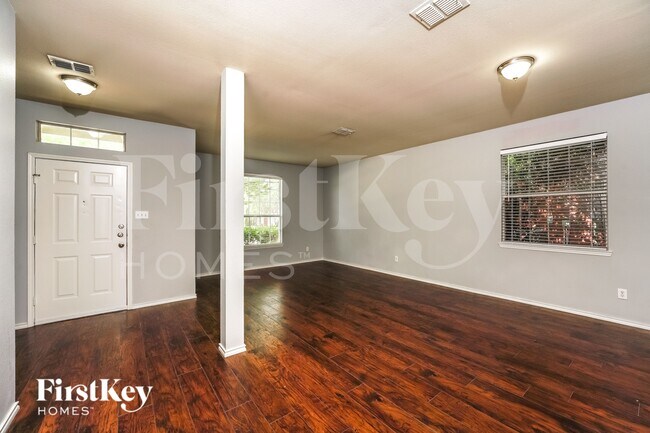 Photo - 2325 Sumac Ct