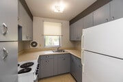 1BR, 1BA - 536SF - Kitchen