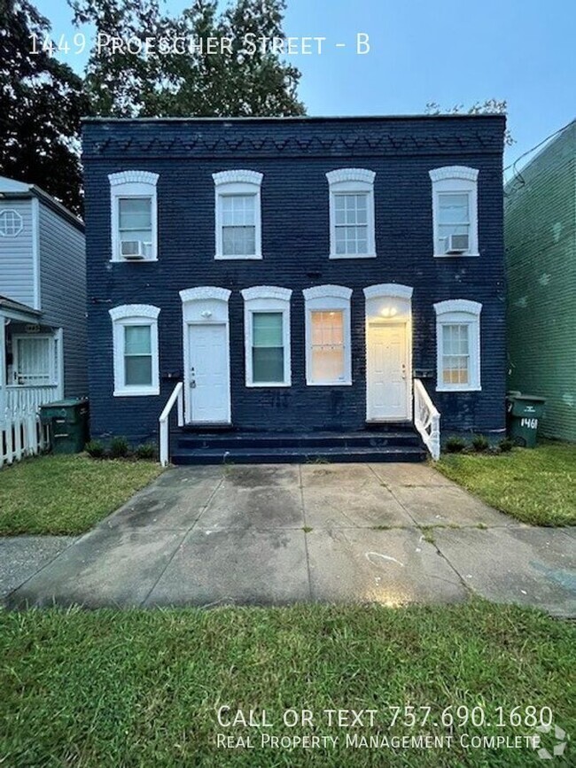 Building Photo - Completely renovated 3 BR, 1.5 BA 1,400 SF... Rental