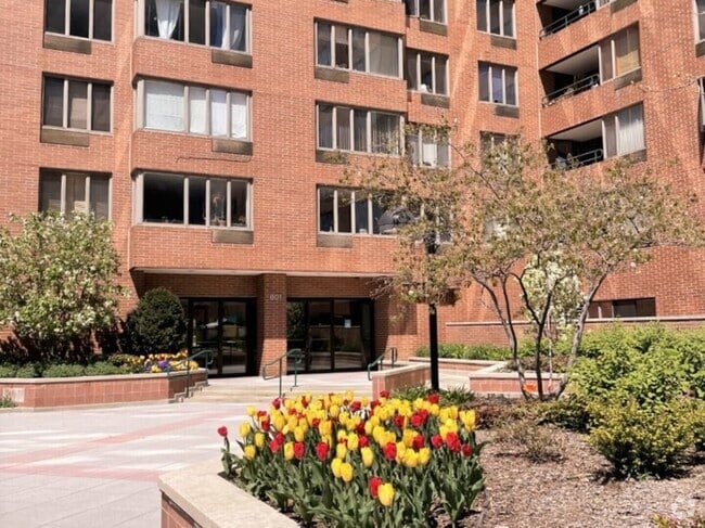 Building Photo - 801 S Plymouth Ct Unit 416 Rental