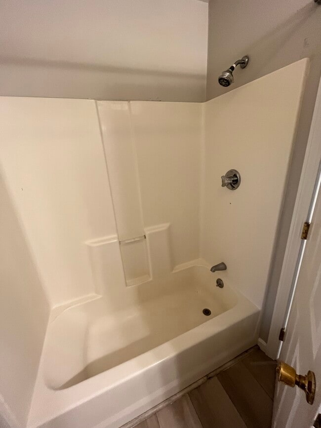 Photo - 23 Abbott Rd Unit North Reading - 1 BR