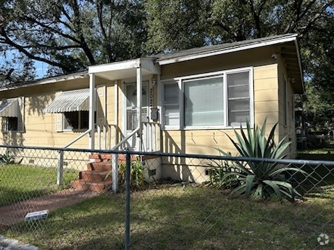 Building Photo - 2023 E 11th St Rental