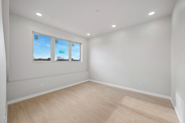 Photo - 3727 Baring St Unit 3727 Baring St