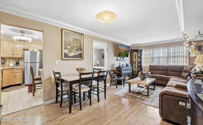 Photo - 390 College Dr E Unit 390