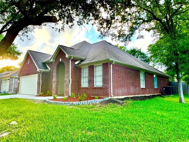 Photo - 3002 Summerfield Ridge Ct