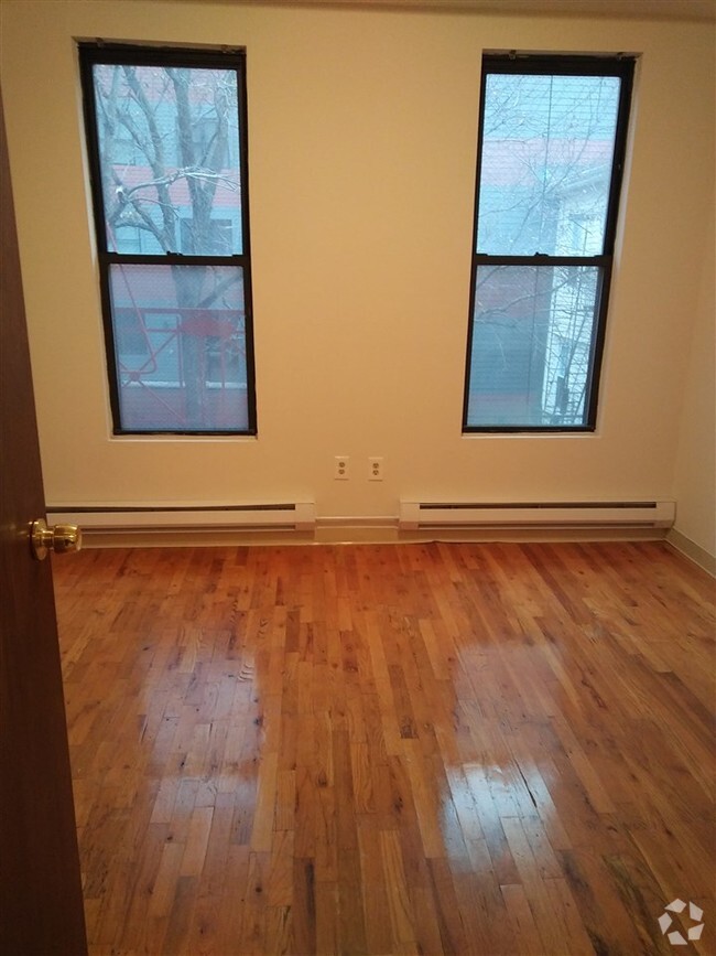 Building Photo - 1409 Grand St Unit 1 Rental