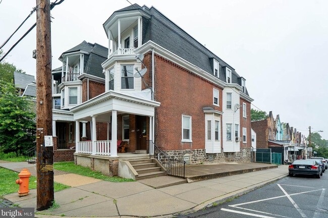 Photo - 4541 Pulaski ave