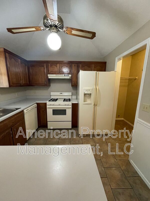 Photo - 9804 N 107th E Ave