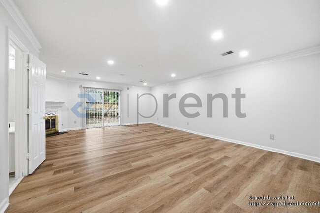 Photo - 661 Coventry Township Ln