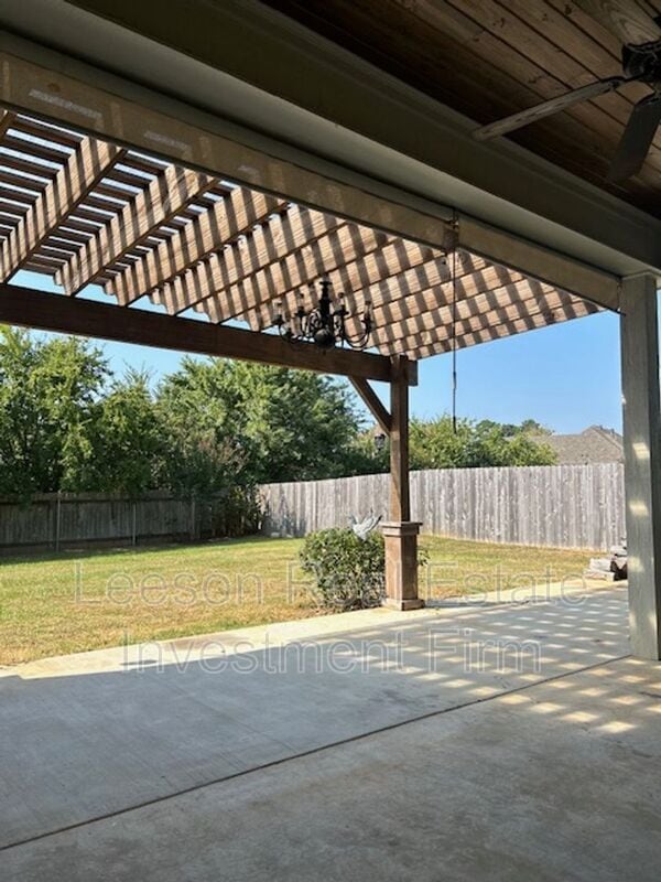 Photo - 2076 Highpoint Pl