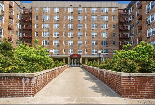 Building Photo - 4 Sadore Ln Unit 1-O