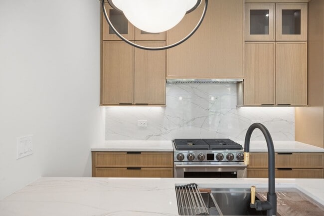 Photo - 3739 N Clifton Ave Unit #2