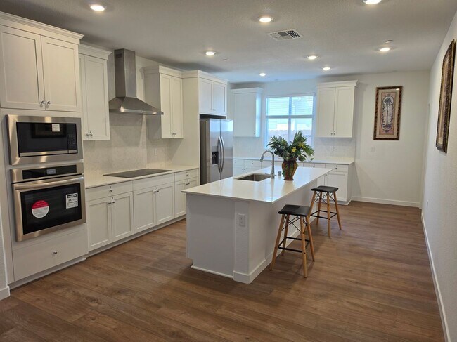 10221 Terra Franca Wy