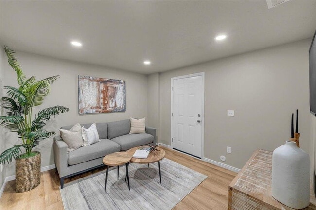 Photo - Charming downstairs apartment in Cedar City, Utah: 2-Bedroom 1 Bathroom in Canyon Gate Subdivision!