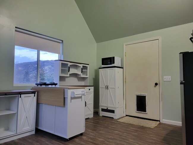 Photo - 26801 Columbia Way