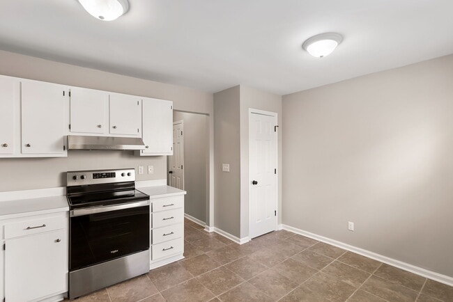 Photo - 1426 Camp Rd
