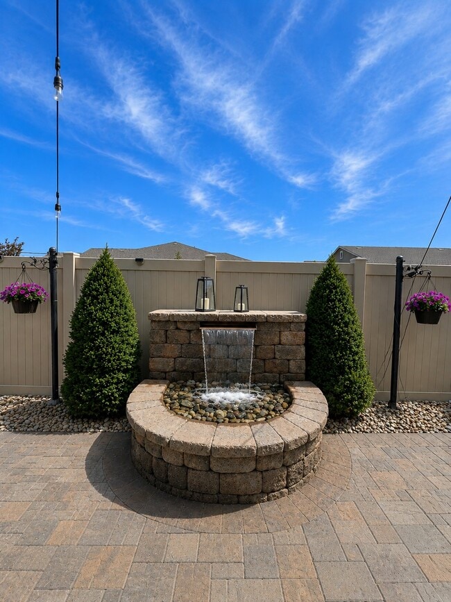 Photo - 1746 Coyote Willow Ln