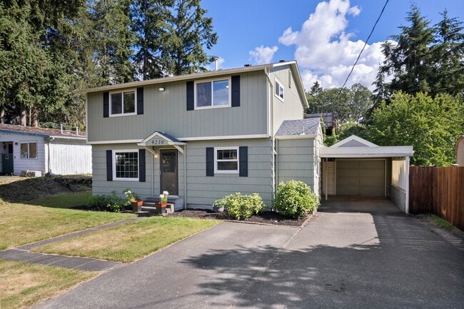 Remodeled 3-Bedroom Home Near American Lake! - Remodeled 3-Bedroom Home Near American Lake!