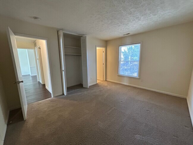 Princeton Circle West Apartments