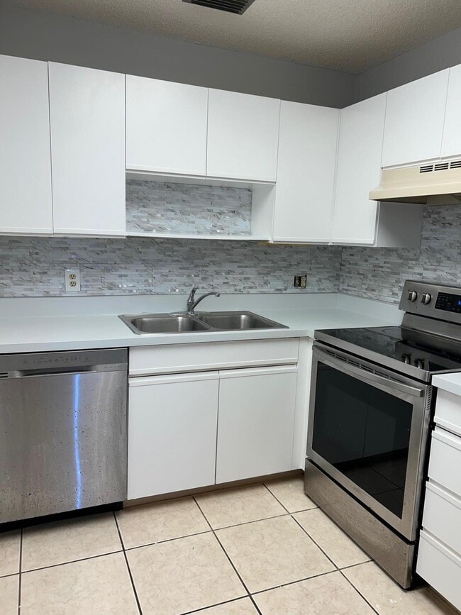 Photo - 19 Lake Vista Trail Unit 203