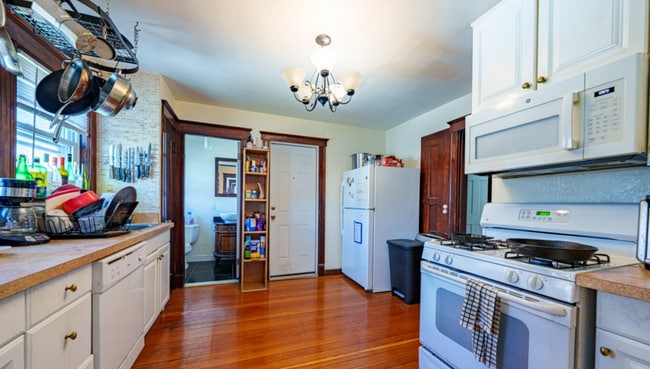 Photo - 8 Niles St Unit 1