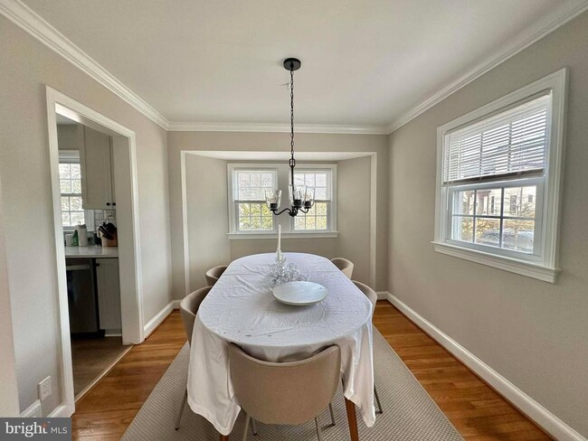 Photo - 1228 N Stuart St