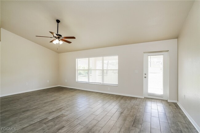 Photo - 1336 Japan St