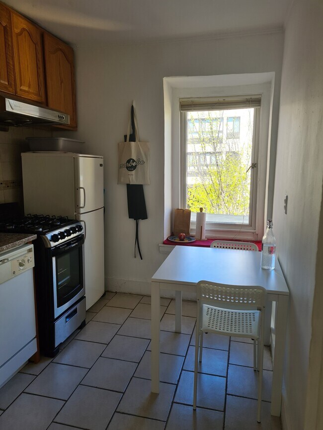 Photo - 110 Hancock St Unit OO